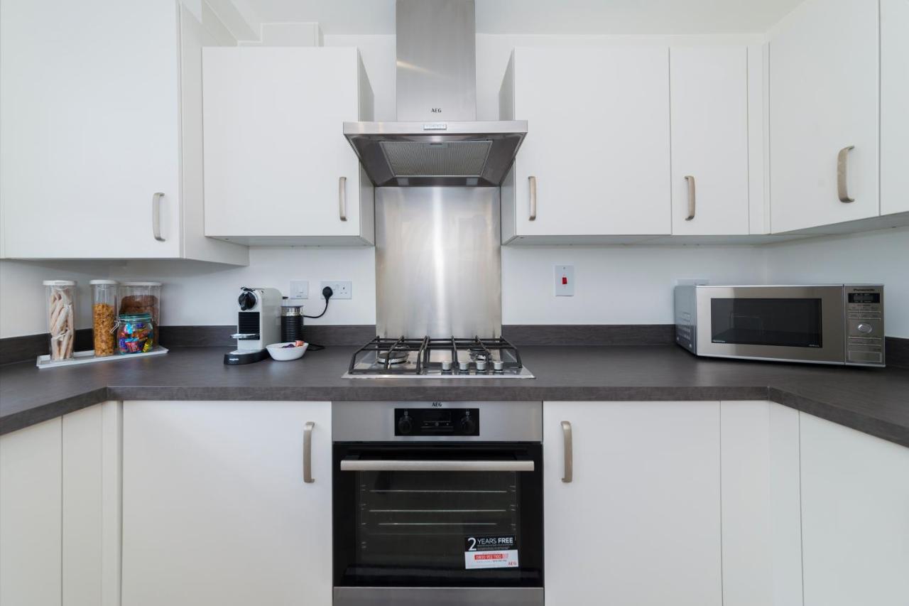 Greenfield Modern 3Br Home - Southcote Lane , ريدينج المظهر الخارجي الصورة