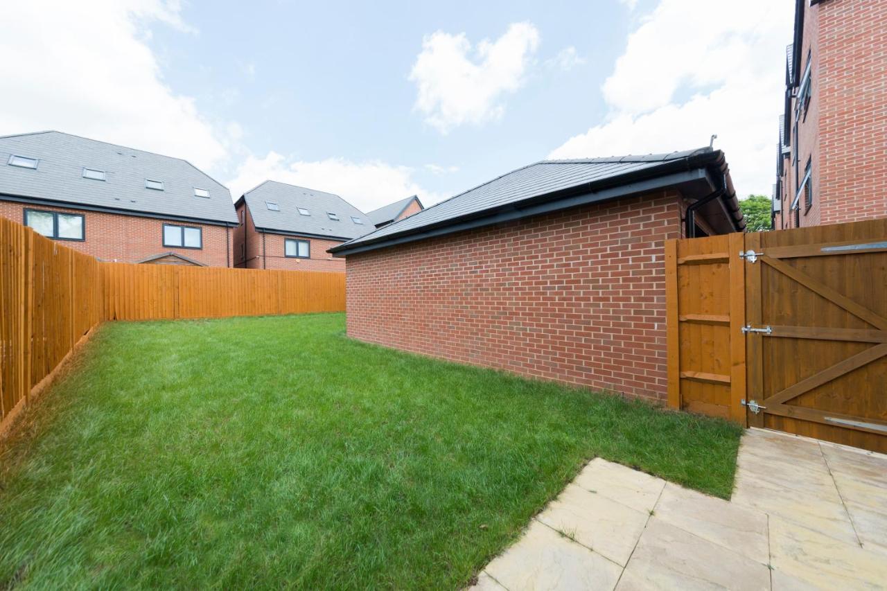 Greenfield Modern 3Br Home - Southcote Lane , ريدينج المظهر الخارجي الصورة