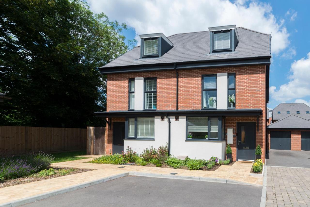 Greenfield Modern 3Br Home - Southcote Lane , ريدينج المظهر الخارجي الصورة