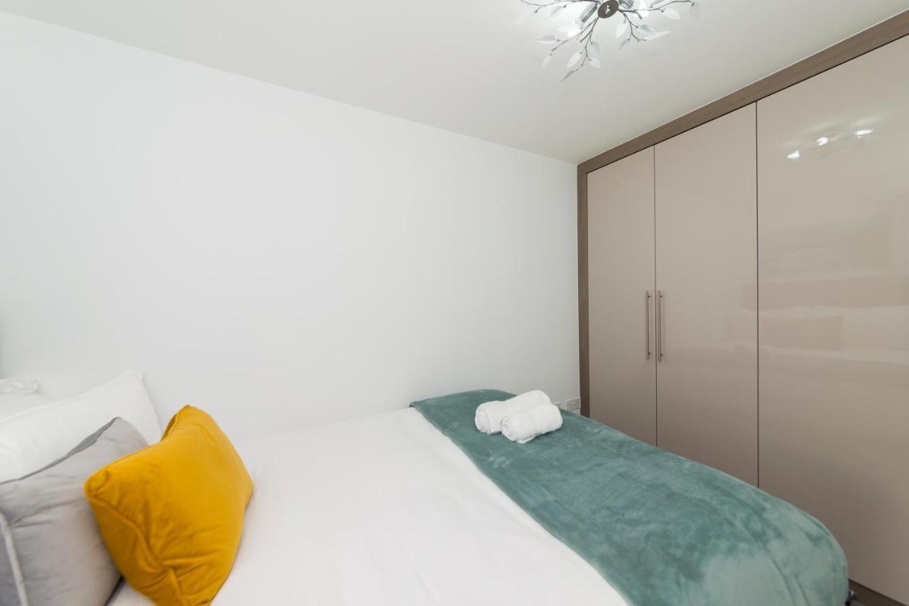 Greenfield Modern 3Br Home - Southcote Lane , ريدينج المظهر الخارجي الصورة