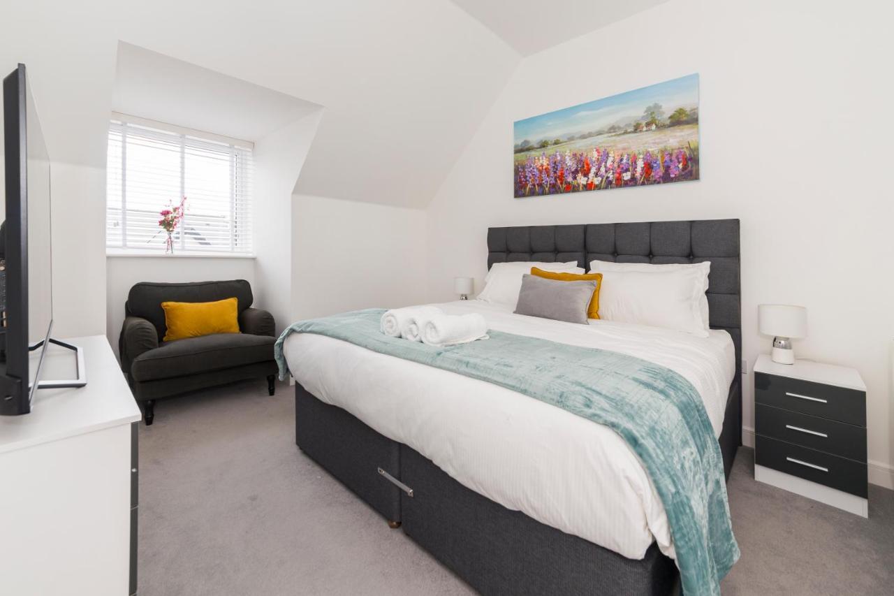 Greenfield Modern 3Br Home - Southcote Lane , ريدينج المظهر الخارجي الصورة