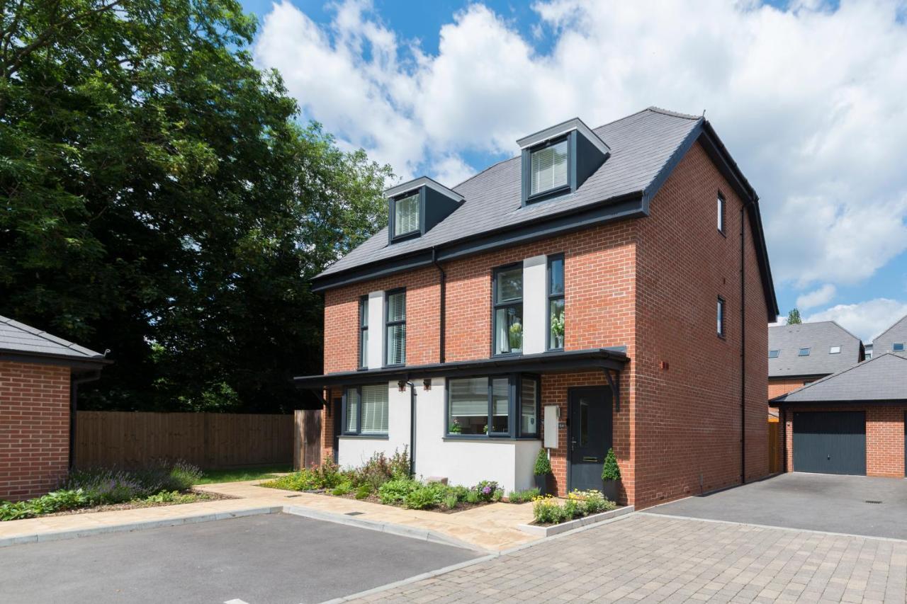 Greenfield Modern 3Br Home - Southcote Lane , ريدينج المظهر الخارجي الصورة