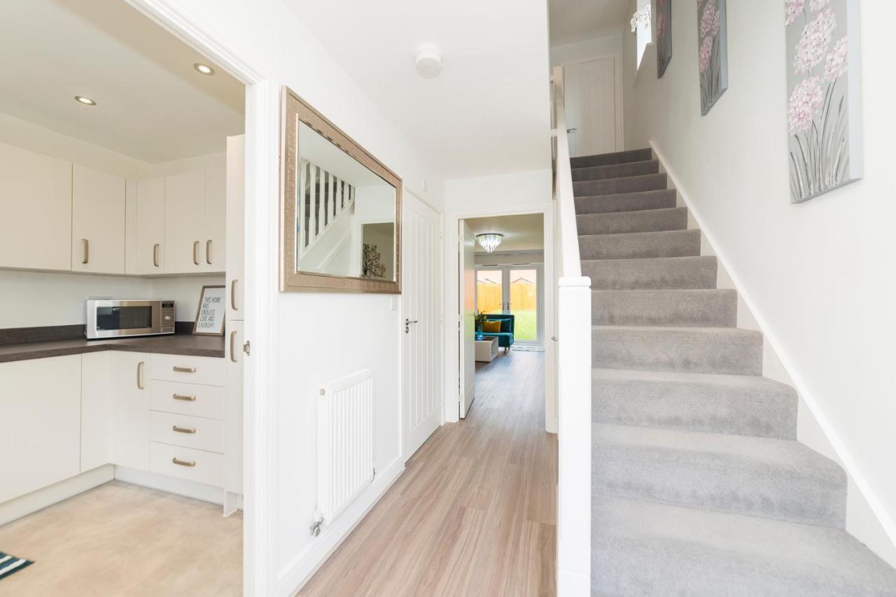 Greenfield Modern 3Br Home - Southcote Lane , ريدينج المظهر الخارجي الصورة